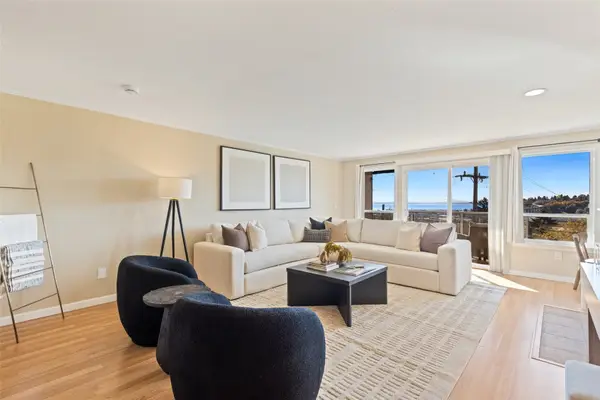 2221 Gilman Drive W #104, Seattle, WA 98119