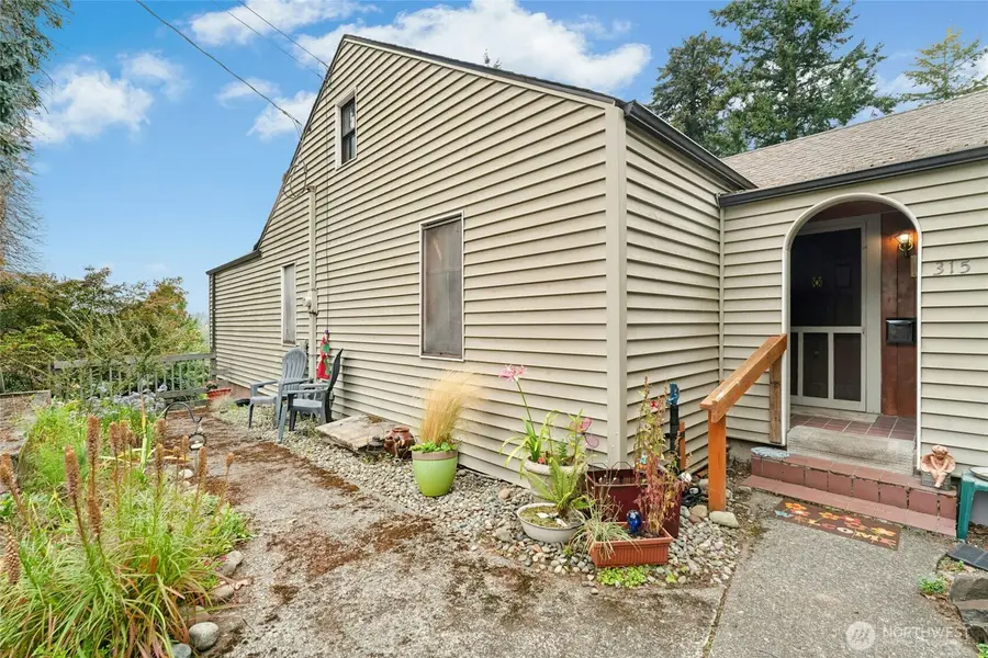 315 24th Avenue Sw, Olympia, WA 98501 - #2
