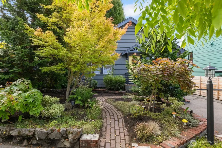 3753 SW Austin Street, Seattle, WA 98126 - #2