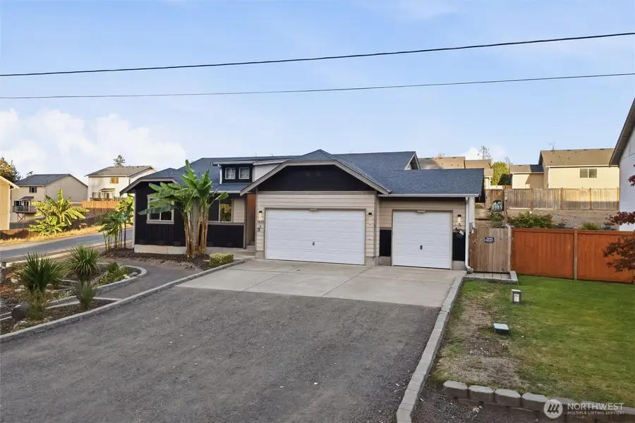 3635 Nevada Avenue E, Port Orchard, WA 98366 - #3
