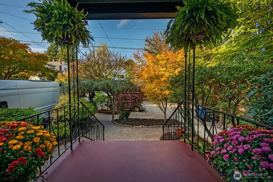 933 N 84th Street, Seattle, WA 98103 - #3
