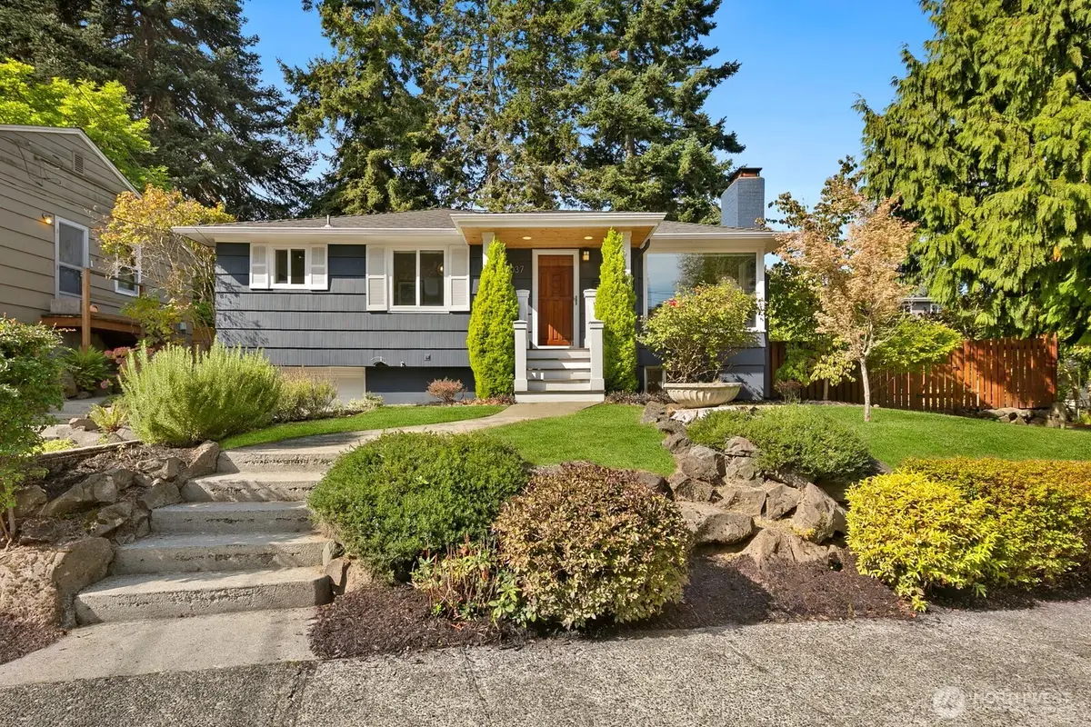 4037 30th Avenue W, Seattle, WA 98199 - #1