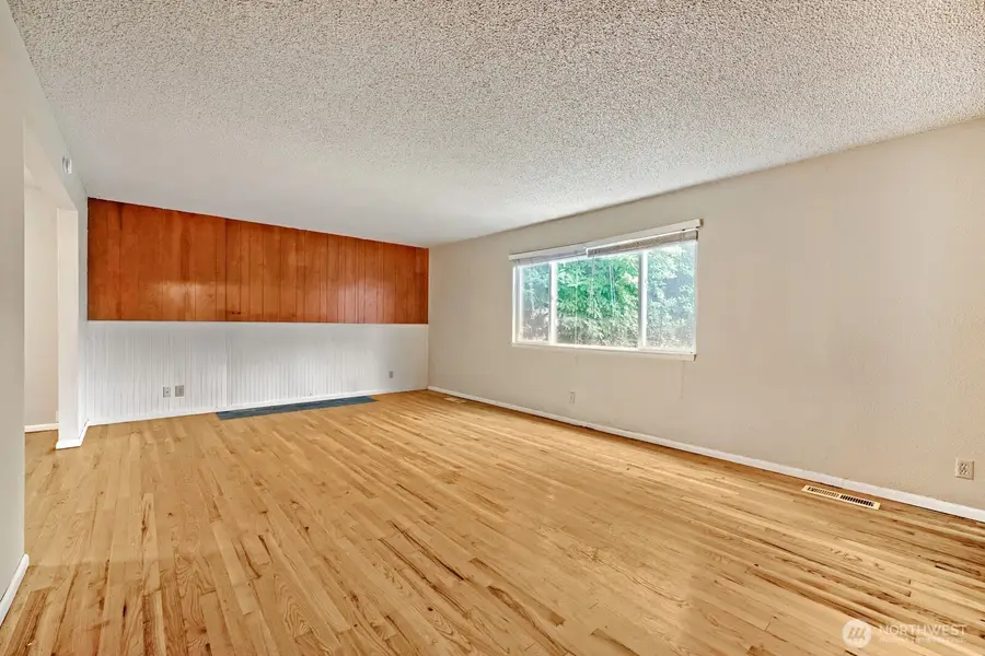 3720 70th Avenue Ct W, University Place, WA 98466 - #3