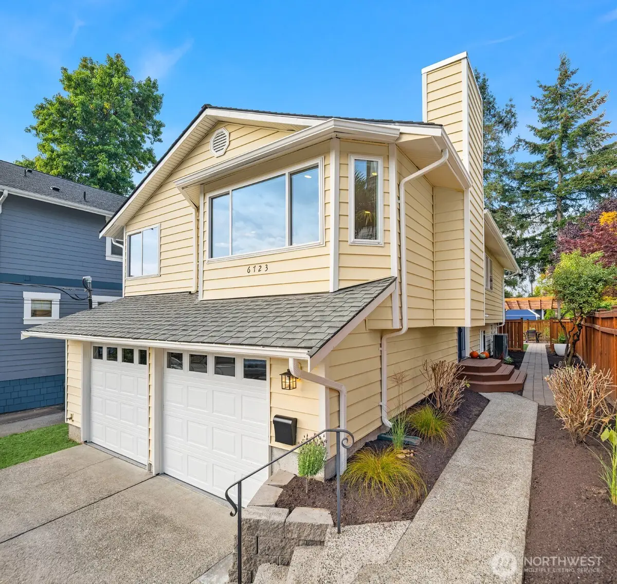 6723 Dibble Avenue Nw, Seattle, WA 98117 - #1