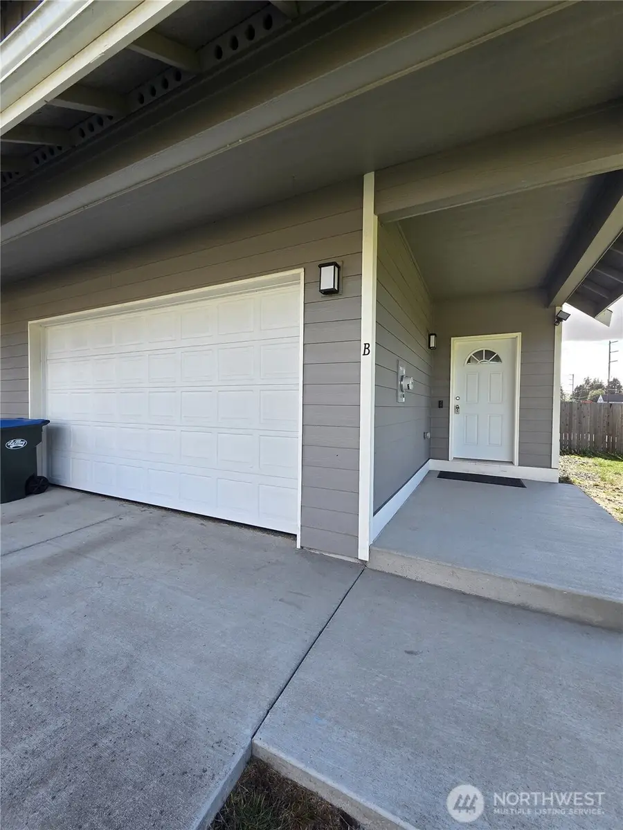 202 Scott Street #A&B, Centralia, WA 98531 - #2