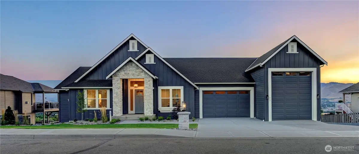 922 Briarwood Drive, East Wenatchee, WA 98802 - #1