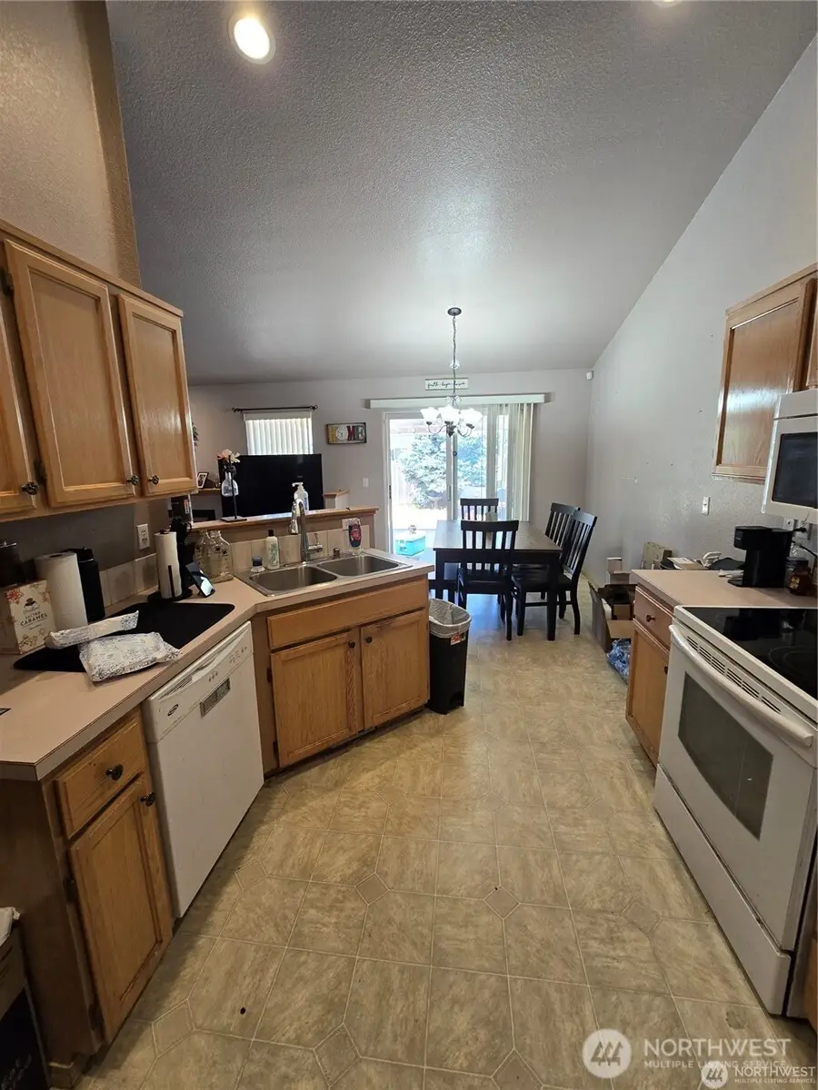 15407 8th Avenue E, Tacoma, WA 98445 - #3