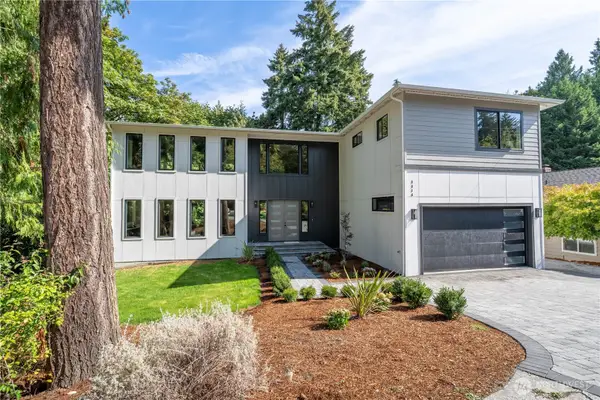 3316 102nd Avenue Ne, Bellevue, WA 98004