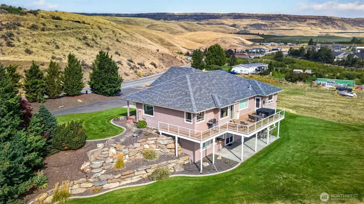 2350 10th Street Ne, East Wenatchee, WA 98802 - #1