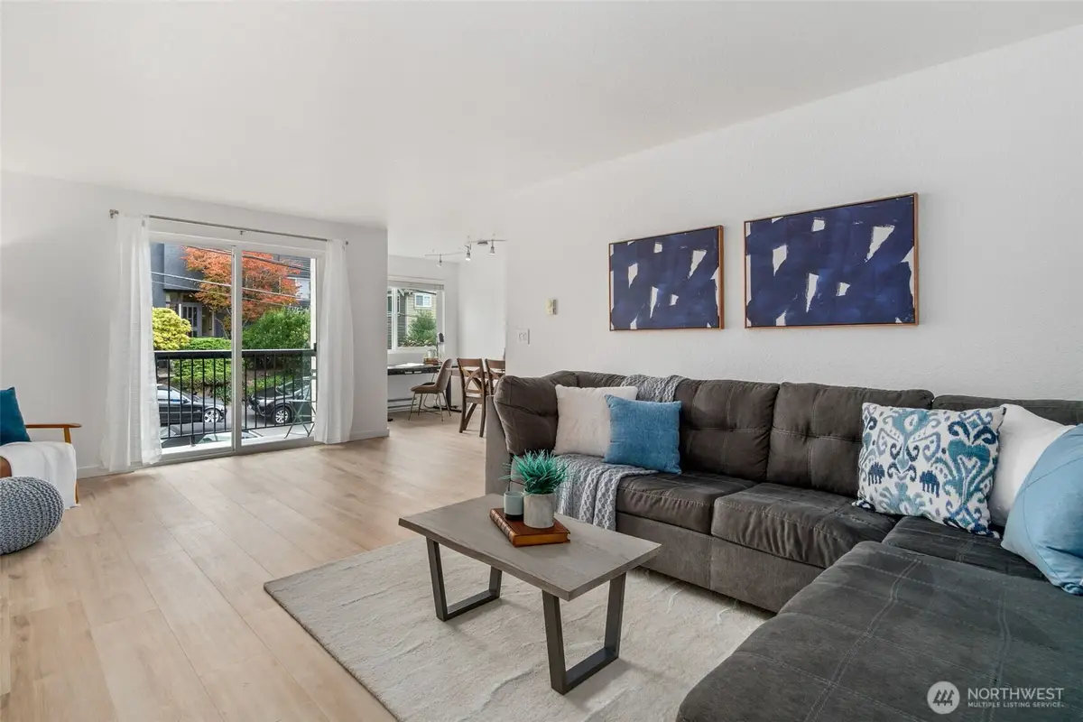 8747 Phinney Avenue N #12, Seattle, WA 98103 - #1