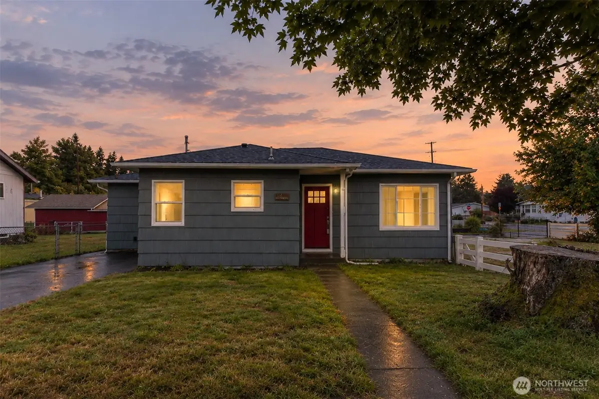 334 Roake Avenue, Castle Rock, WA 98611 - #1