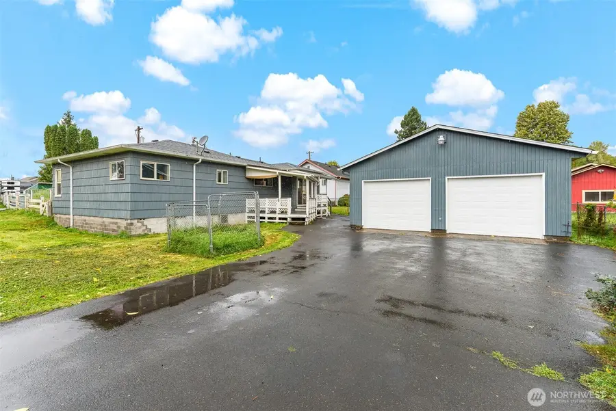 334 Roake Avenue, Castle Rock, WA 98611 - #3