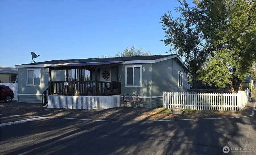 900 N Grape Drive #35, Moses Lake, WA 98837 - #2