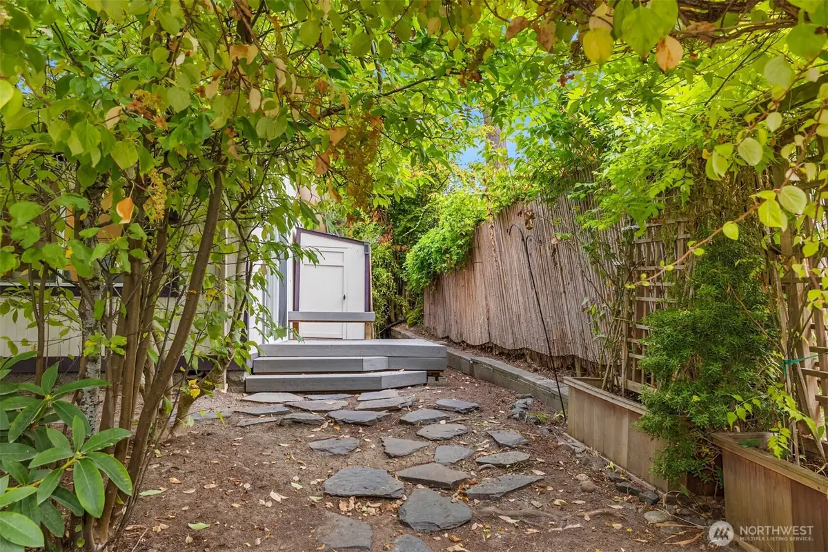 216 Madrona Way Ne, Bainbridge Island, WA 98110 - #1