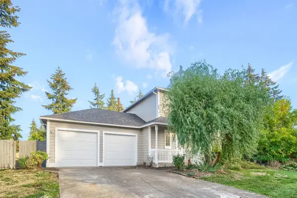 15913 43rd Avenue Ct E, Tacoma, WA 98446