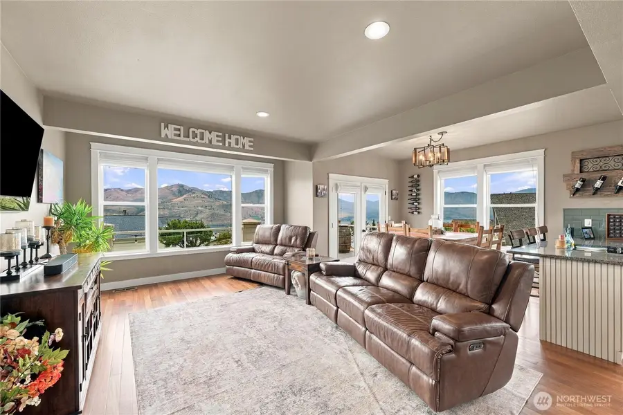 200 Crescent Street, Chelan, WA 98816 - #3