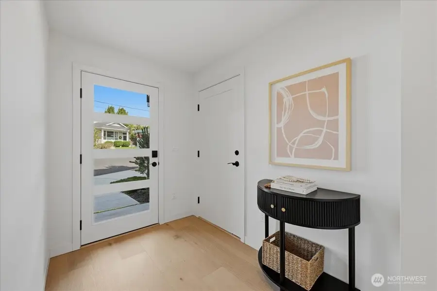 306 Daley Street, Edmonds, WA 98020 - #3