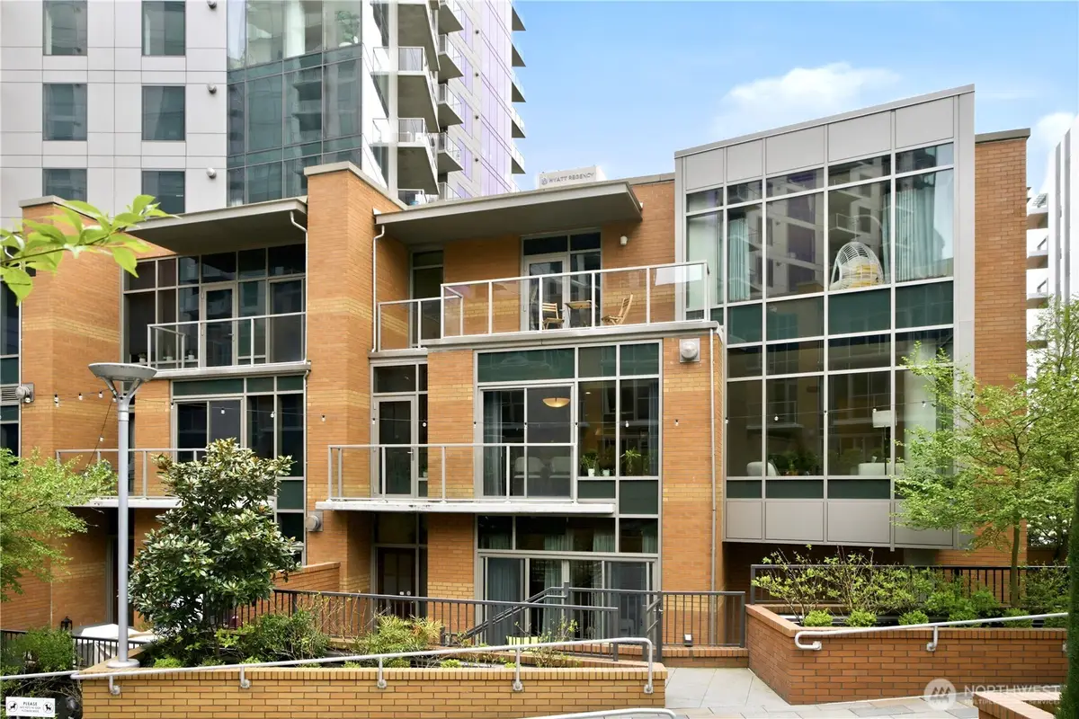10620 NE 9th Place #TH-6, Bellevue, WA 98004 - #1