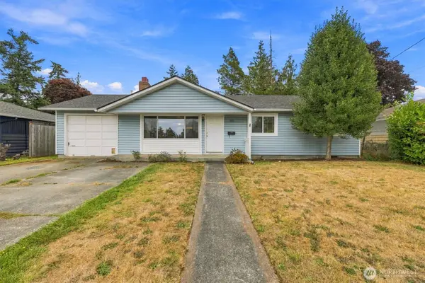 294 NE Queets Street, Oak Harbor, WA 98277
