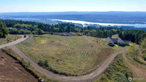357 Estate Ridge Drive #2, Kalama, WA 98625
