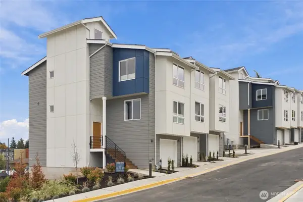 12006 17th Place S #D, Burien, WA 98168