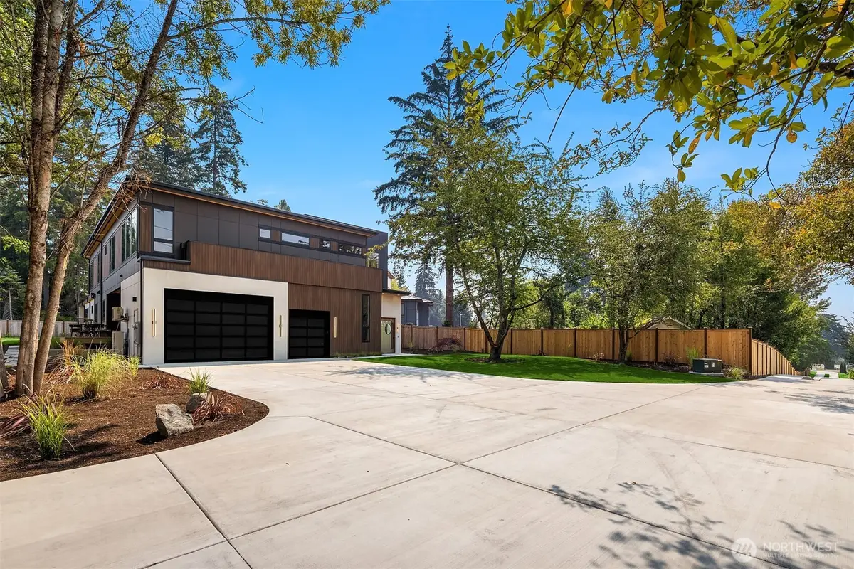 2303 123rd Place Se, Bellevue, WA 98005 - #1