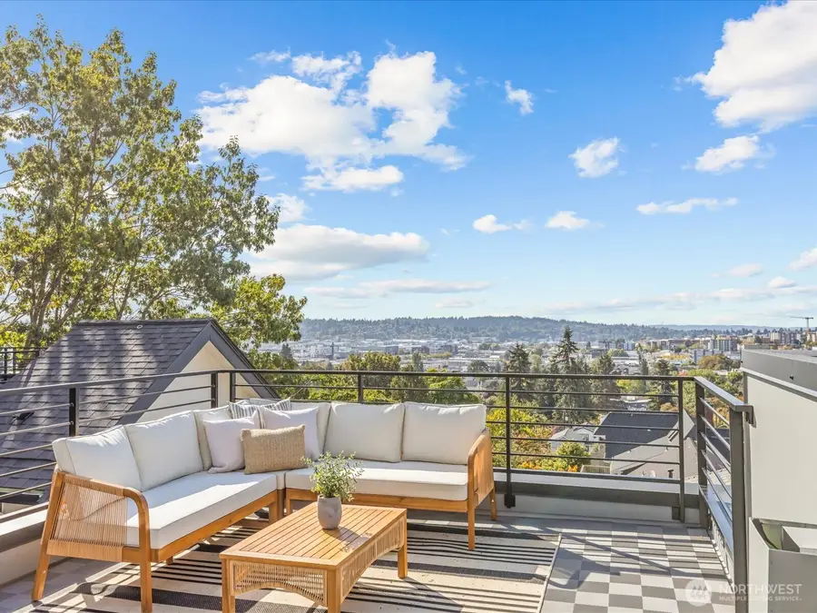 307 NW 52nd Street #B, Seattle, WA 98107 - #3