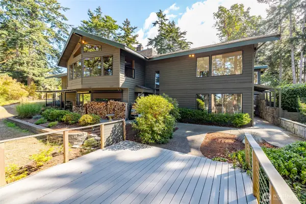 1654 Wind Dancer Place, Coupeville, WA 98239
