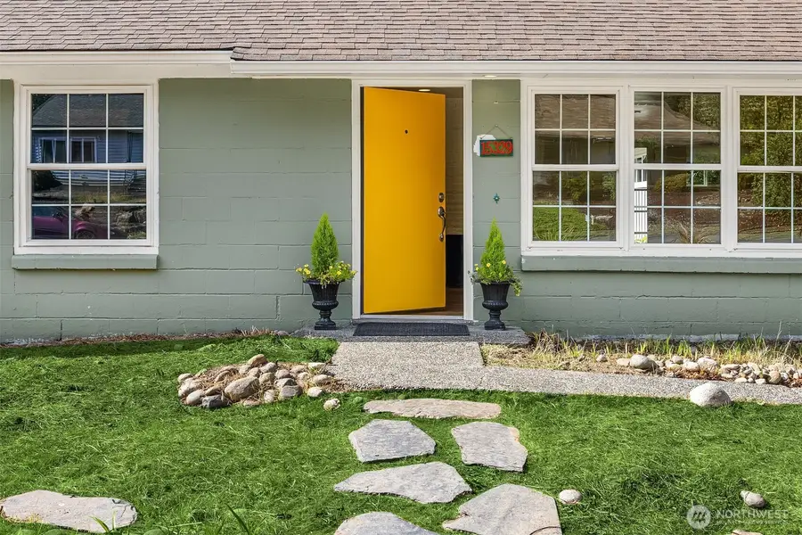 15329 Stone Avenue N, Shoreline, WA 98133 - #2