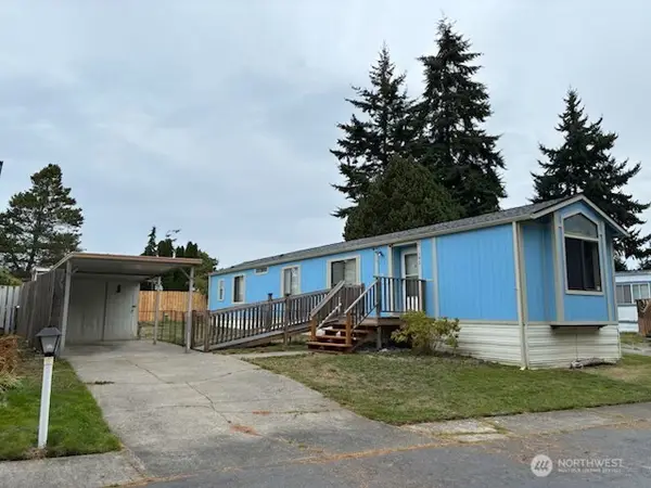 700 NW Crosby Avenue #192, Oak Harbor, WA 98277