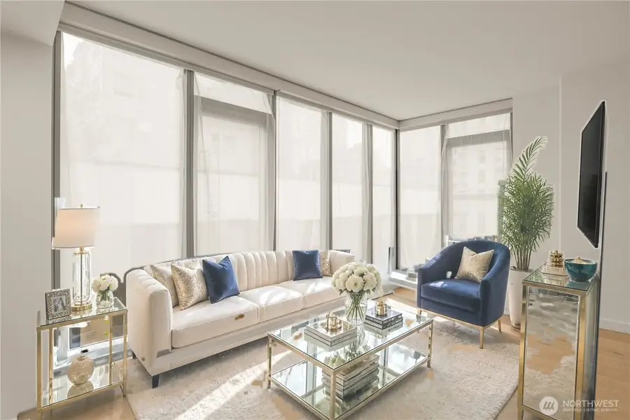 800 Columbia St #808, Seattle, WA 98104 - #2