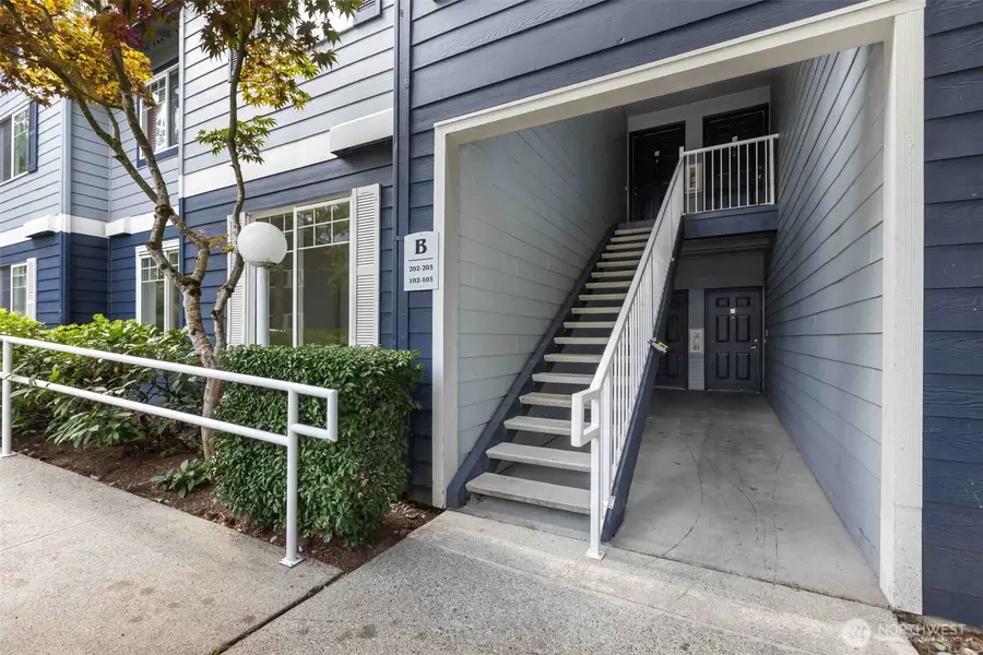 10825 SE 200th Street #B102, Kent, WA 98031 - #2