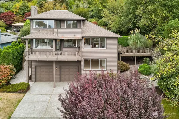 17105 76th Avenue W, Edmonds, WA 98026