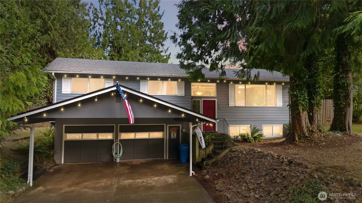 134 E Canyon View Drive, Longview, WA 98632 - #1