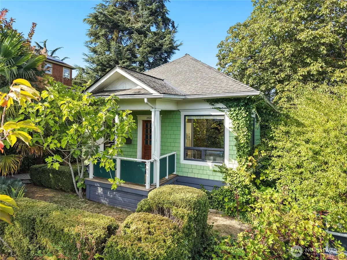 2524 E Ward Street, Seattle, WA 98112 - #1