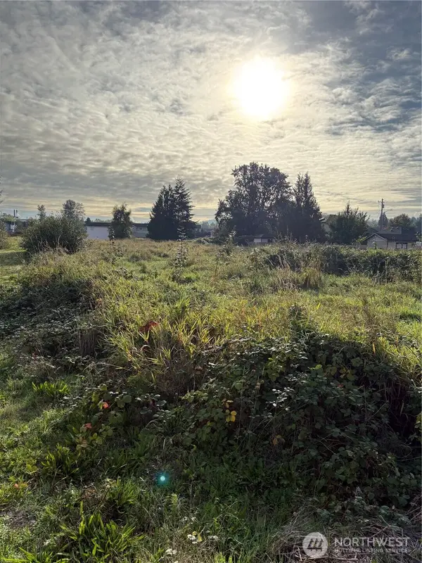 316 3rd Avenue N, Algona, WA 98001