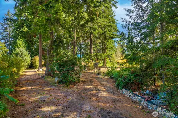 27601 Webster Road E, Graham, WA 98338