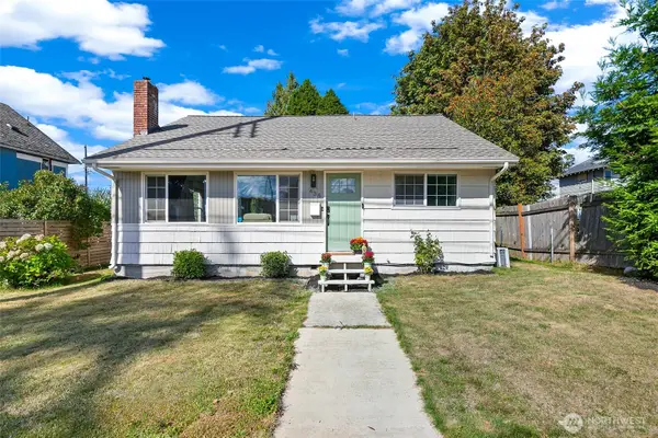 435 E 64th Street, Tacoma, WA 98404