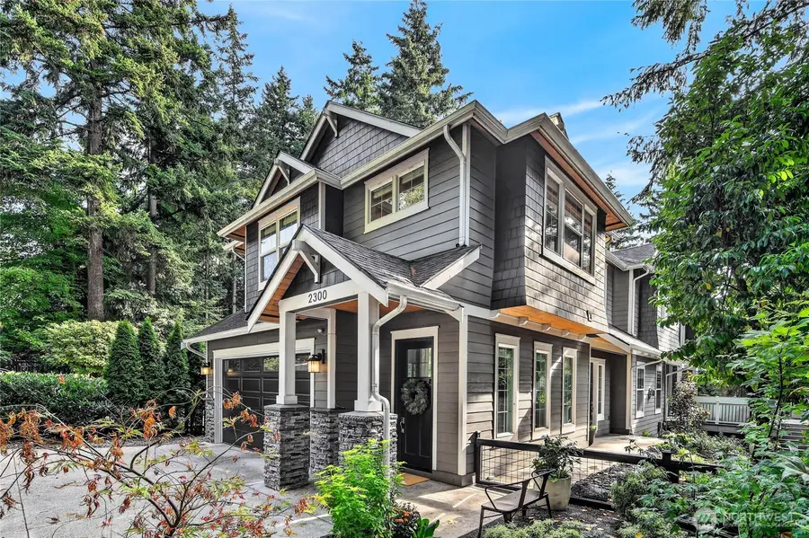 2300 126th Avenue Ne, Bellevue, WA 98005 - #2