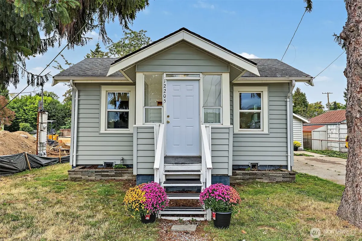 12205 44th Avenue S, Tukwila, WA 98178 - #1