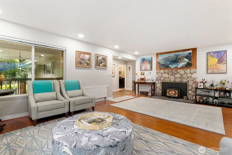 25806 SE 192nd Street, Maple Valley, WA 98038 - #3