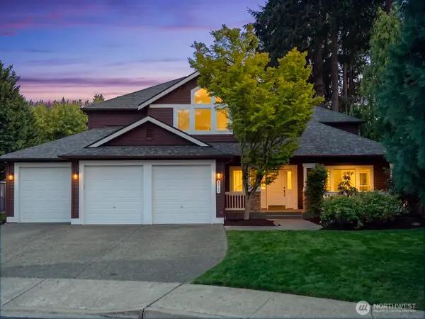 8748 NE Rosario Place, Bainbridge Island, WA 98110