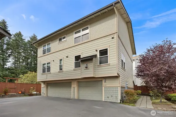 810 N 145th Lane, Shoreline, WA 98133