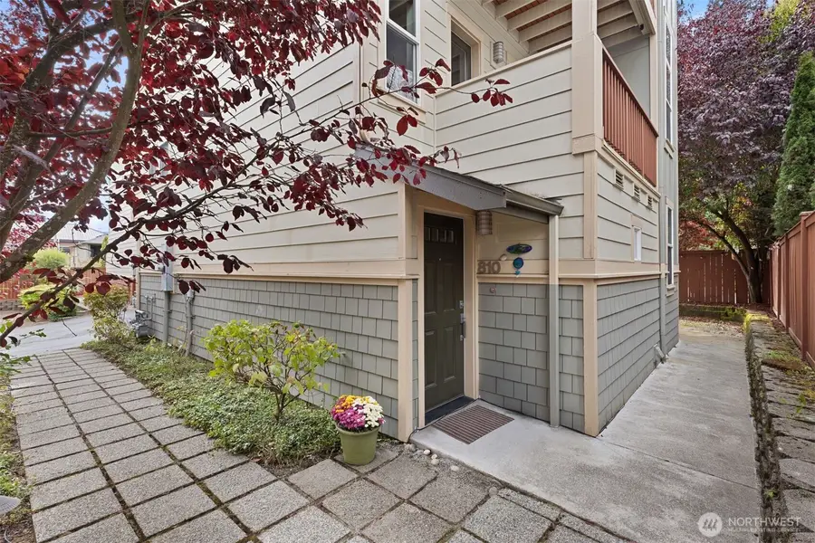 810 N 145th Lane, Shoreline, WA 98133 - #3