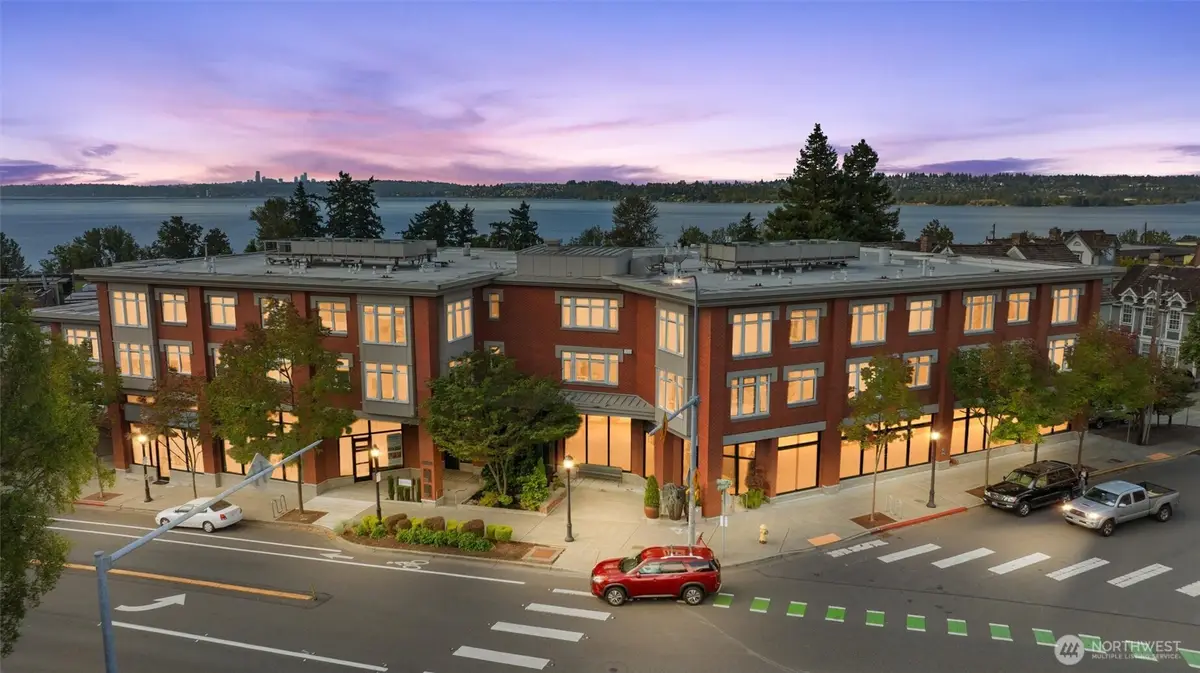 631 Market Street #401, Kirkland, WA 98033 - #1