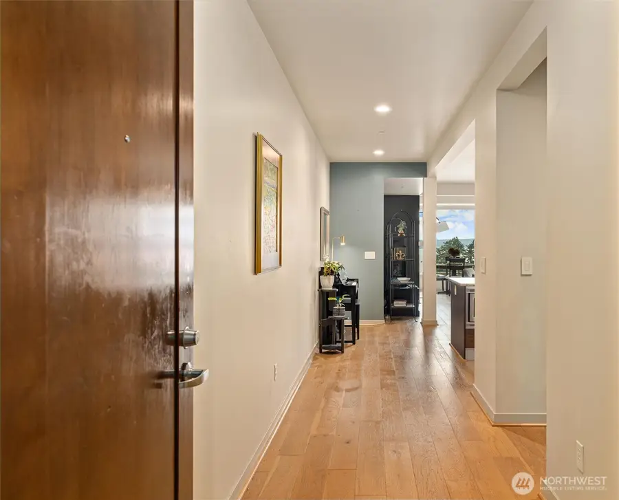 631 Market Street #401, Kirkland, WA 98033 - #3