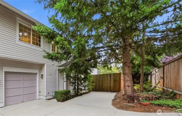 8629 240th Street Sw #A2, Edmonds, WA 98026
