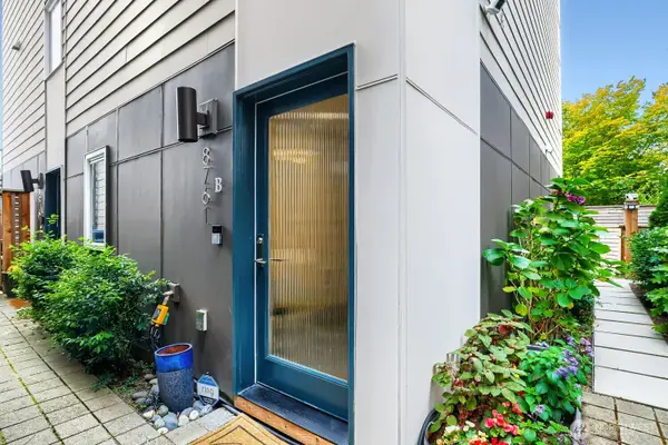 8761 15th Avenue Nw #B, Seattle, WA 98117