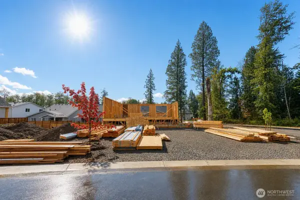 501 Paperbark Dr, Blaine, WA 98230