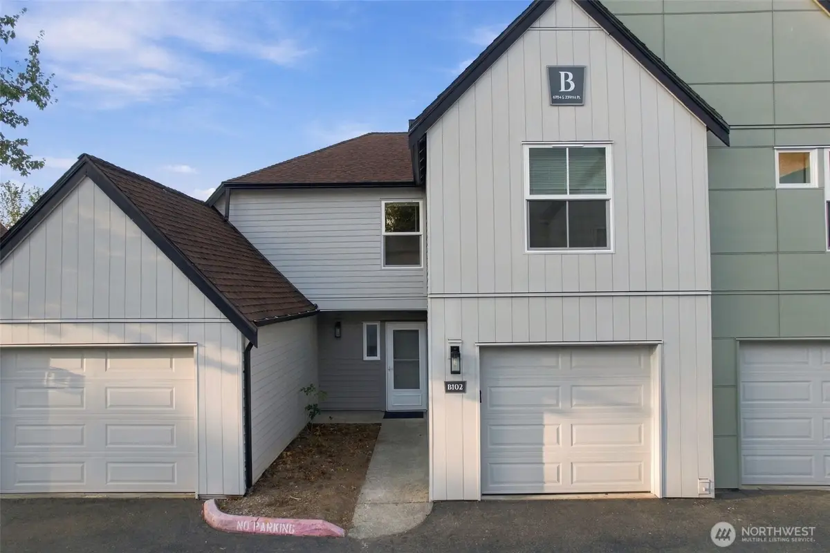 6704 S 239th Place #B102, Kent, WA 98032 - #1
